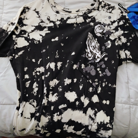 Bleached T-shirt - Picture 1 of 2